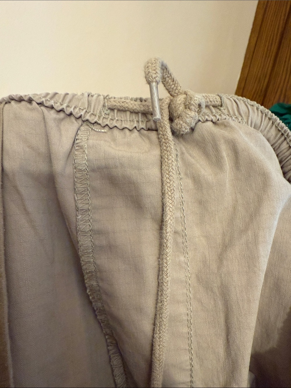 Mars Lowy BDG Medium Tan Cargo Shorts with Elastic Drawstring Waist - Picture 8 of 10